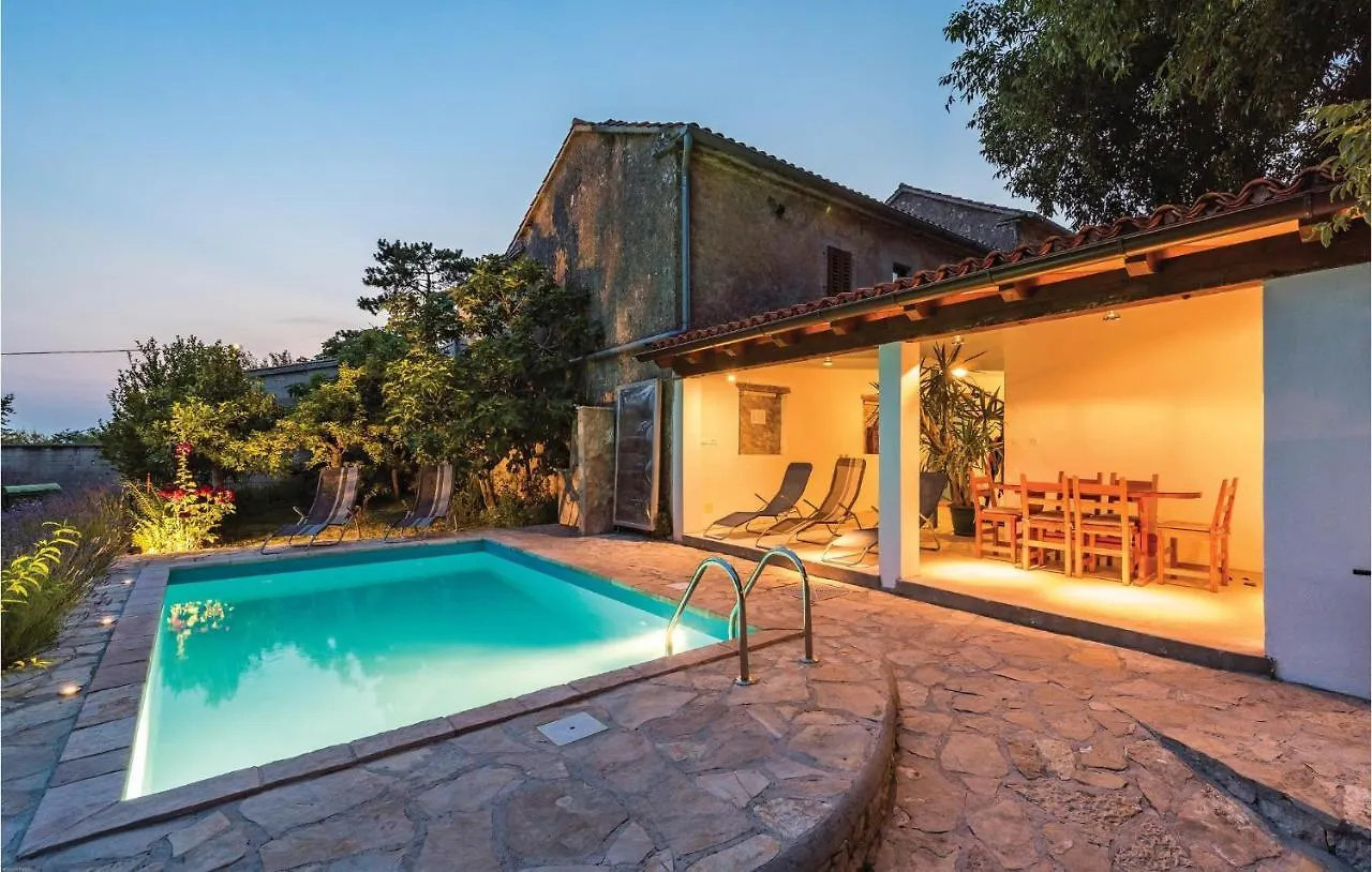 3 Bedroom Gorgeous Home In Domijanici Zminj Holiday home