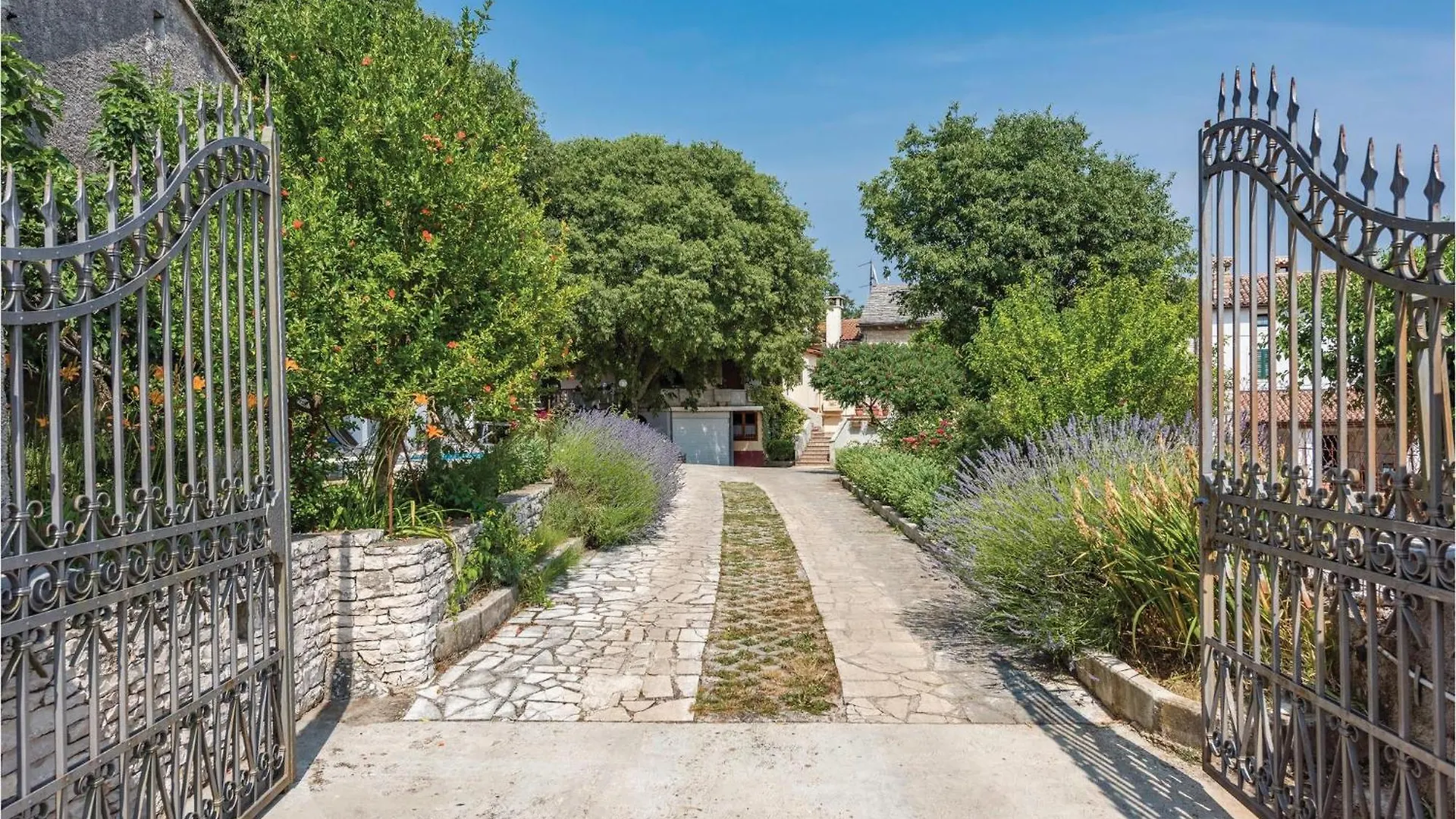 3 Bedroom Gorgeous Home In Domijanici Zminj 0*,  Croatia
