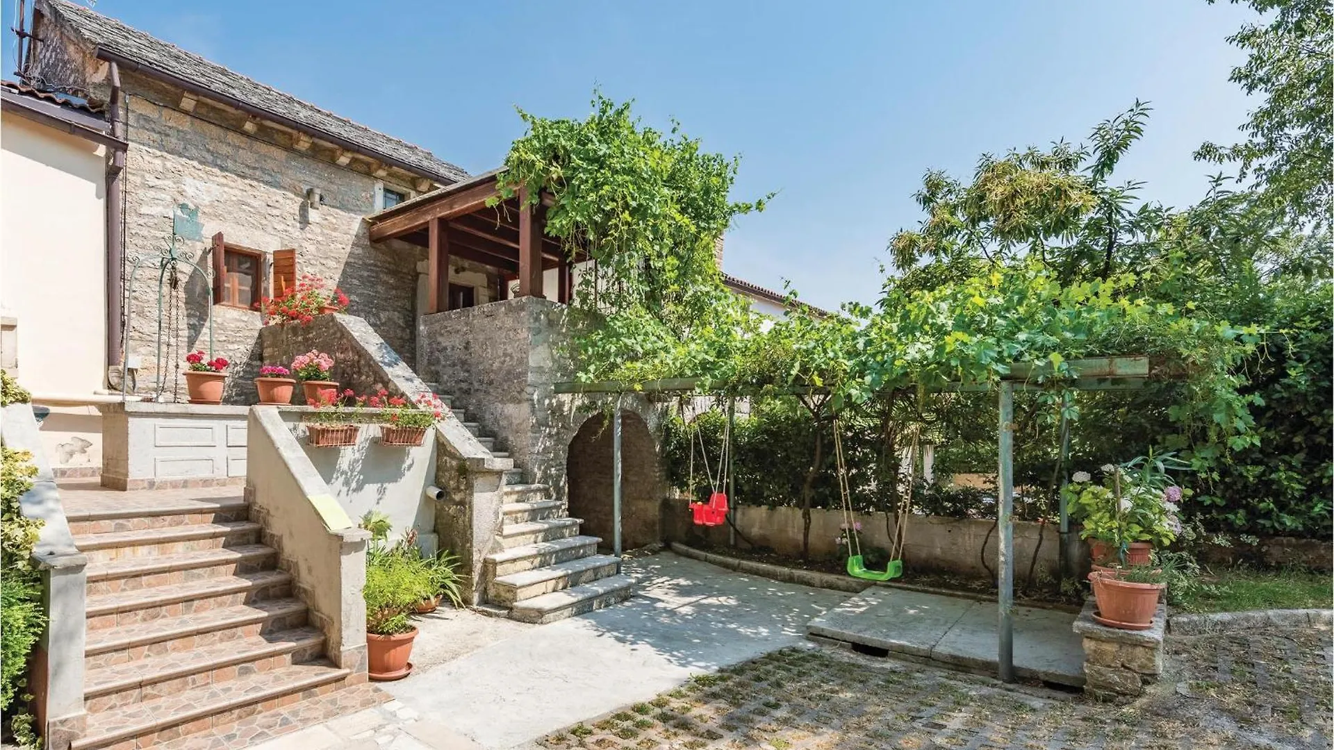Holiday home 3 Bedroom Gorgeous Home In Domijanici Zminj Croatia
