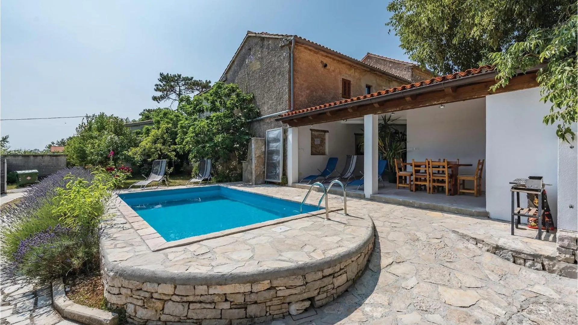 3 Bedroom Gorgeous Home In Domijanici Zminj Holiday home