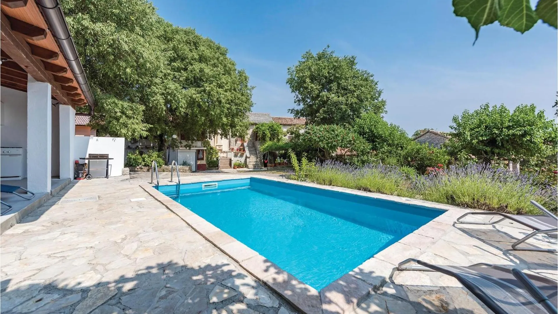 3 Bedroom Gorgeous Home In Domijanici Zminj