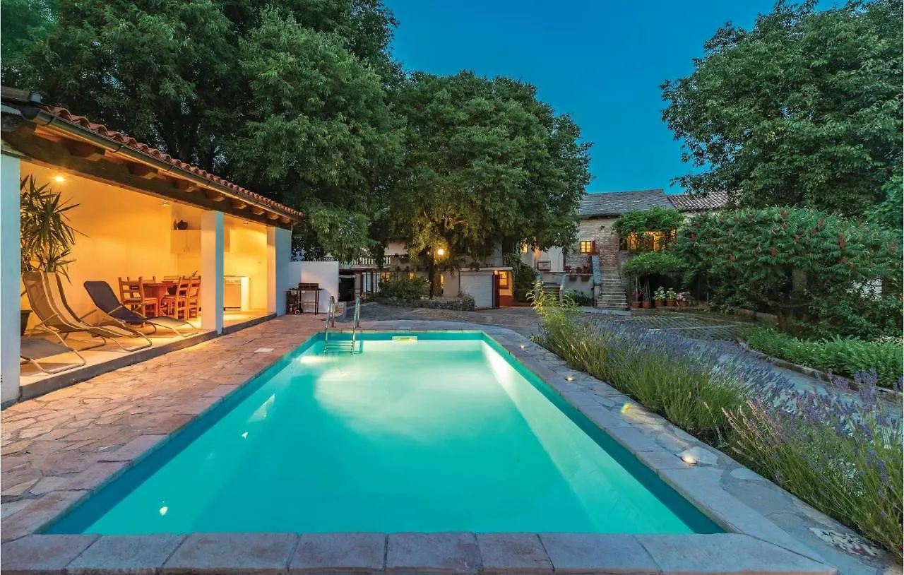 3 Bedroom Gorgeous Home In Domijanici Zminj